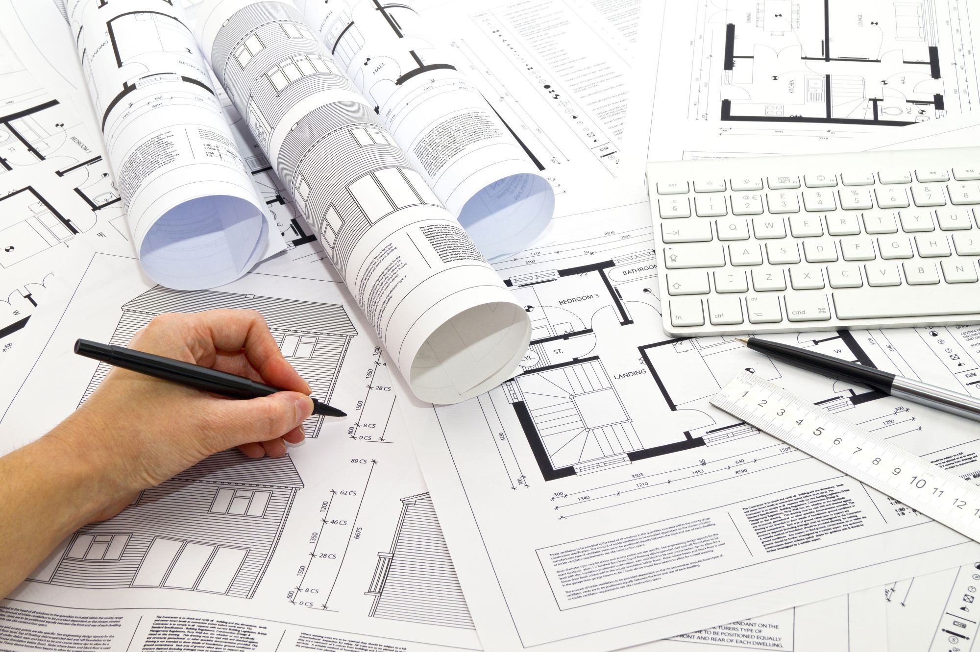 Valoraciones y certificas profesionales. INMOBILIARIA ATLANTIS en Sevilla