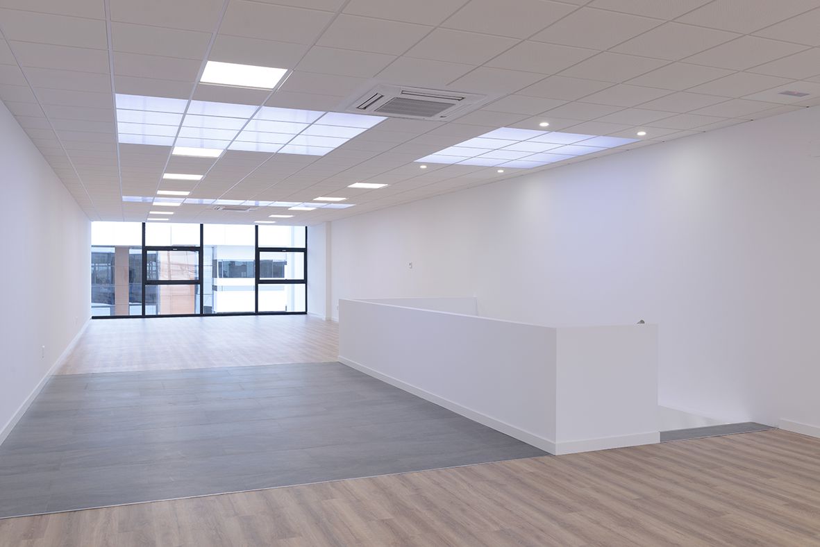 Locales. INMOBILIARIA ATLANTIS en Sevilla